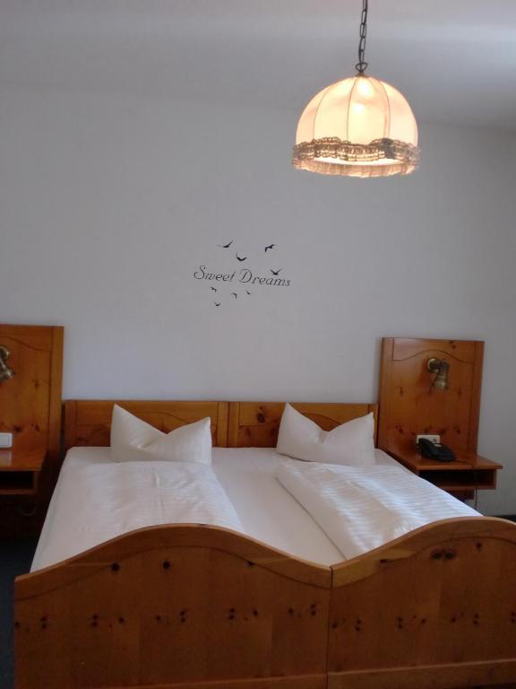 Hotel & Gaestehaus Krone Geiselwind Εξωτερικό φωτογραφία